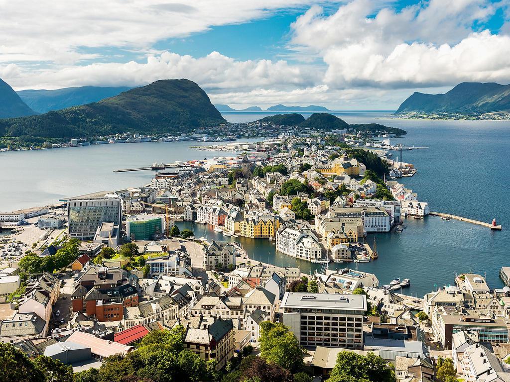 Aalesund Apartments - City Center Buitenkant foto